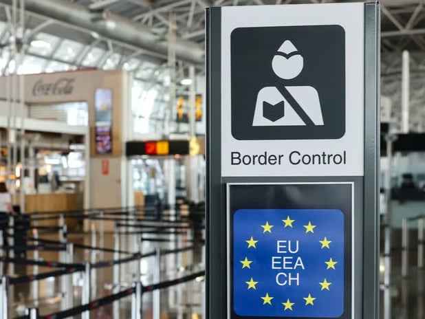 AB Rus vatandaşlarına vize kısıtlamalarını sıkılaştırmaya hazırlanıyor