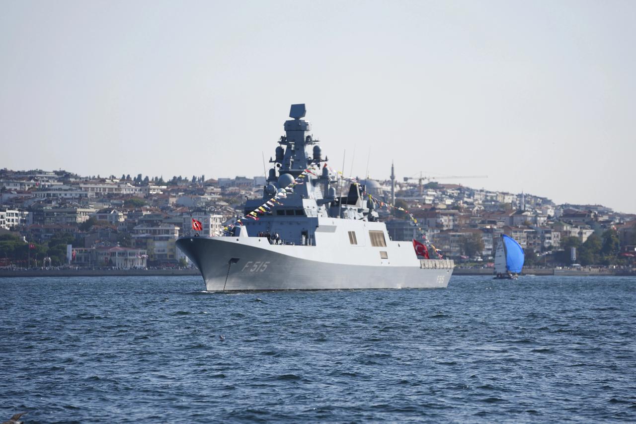Türkiye aynı anda 50’den fazla savaş gemisi inşa ediyor