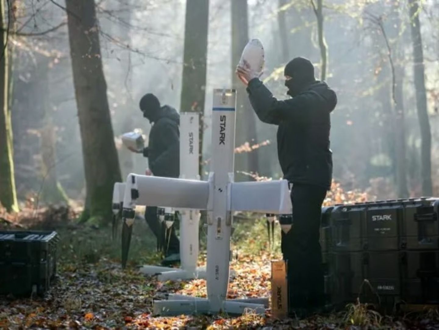 Alman Ordusu yapay zekâ destekli drone sürülerini sahada test etti