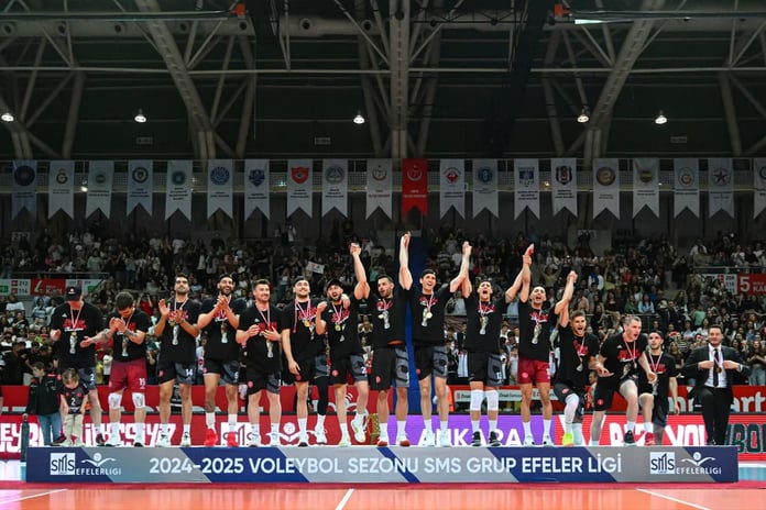 Efeler Ligi'nde Ziraat Bankkart son 5 yılda 4. şampiyonluğunu ilan etti