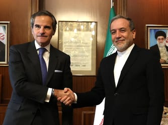 Araghchi Meets IAEA Chief Ahead of US Talks