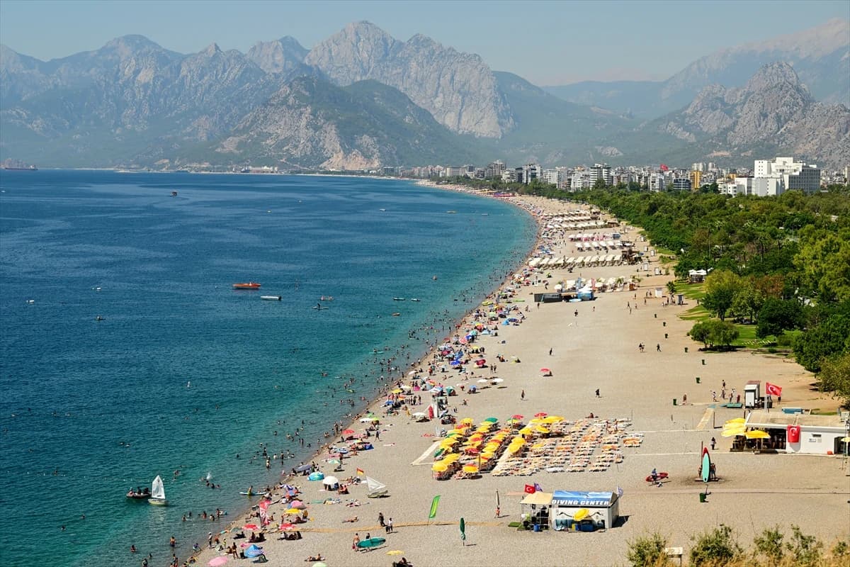 Antalya'da termometreler alev aldı