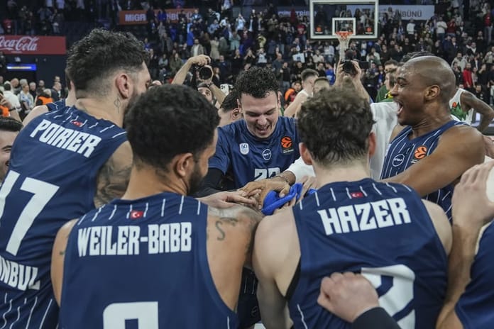 Jordan Loyd yıldızlaştı, Anadolu Efes EuroLeague’de nefes aldı