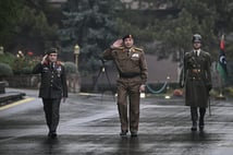 Libya Genelkurmay Başkanı'nı taşıyan uçak düştü