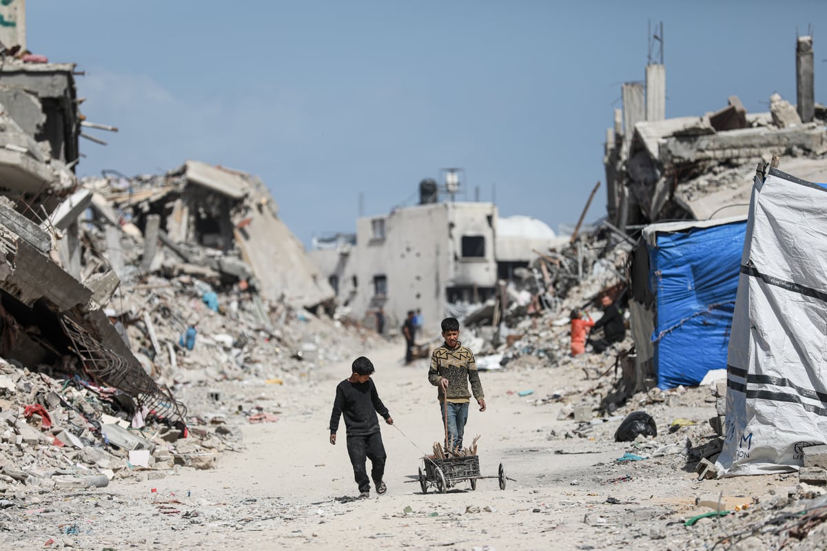 İsrail, 2 Mart'tan bu yana Gazze Şeridi'nde insani yardım ambargosu uyguluyor. (AA)