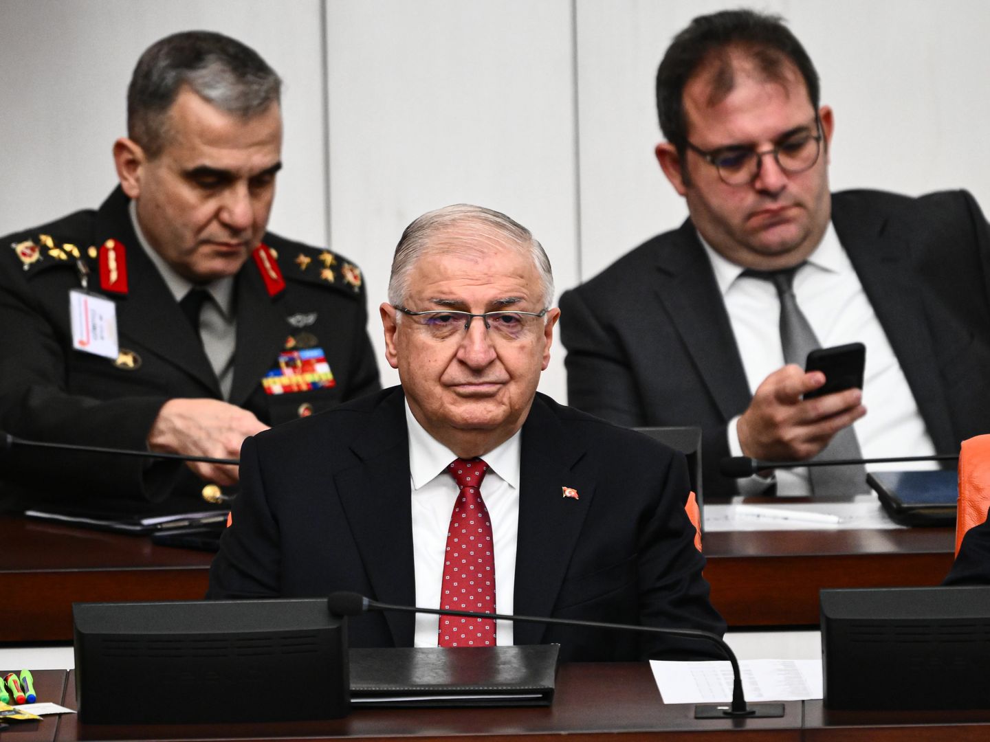 Bakan Güler duyurdu: Askerlikte yer seçme hakkı geliyor