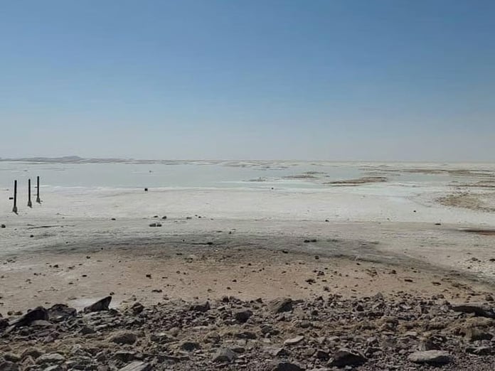 İran'daki Urumiye Gölü kurudu