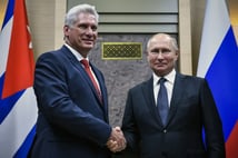 ABD ambargosuna rağmen Moskova-Havana hattı yeniden canlanıyor