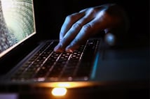 MİT'ten siber suç şebekesine operasyon! 9 ilde 12 gözaltı