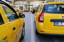 Taksi'de gırtlaklayarak gasp suçuna emsal karar: 8yıl 8ay hapis cezası