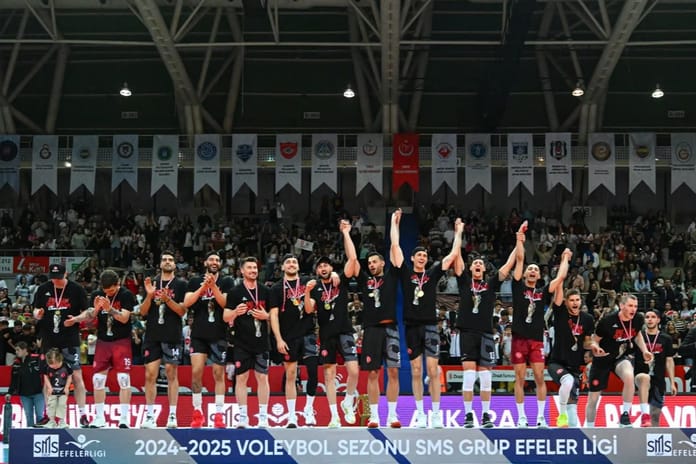 Efeler Ligi'nde Ziraat Bankkart son 5 yılda 4. şampiyonluğunu ilan etti