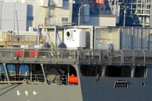 Japon donanması JS Asuka savaş gemisine 100 kW sınıfı lazer silahı entegre etti