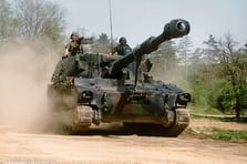 Arjantin, Kara Kuvvetlerini güçlendirmek için 72 kundağı motorlu top sistemini almayı planlıyor