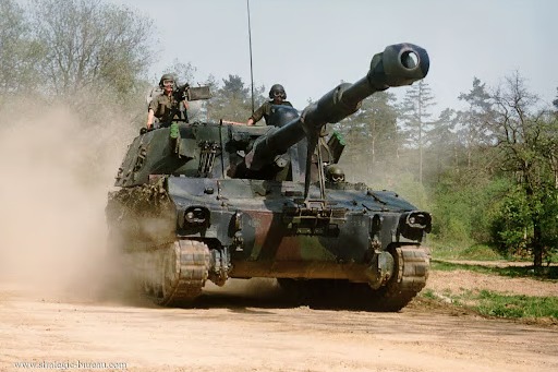 Arjantin, Kara Kuvvetlerini güçlendirmek için 72 kundağı motorlu top sistemini almayı planlıyor