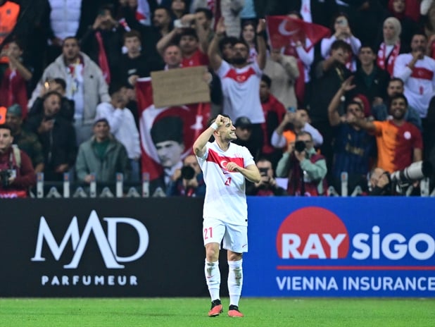 Yunus Akgün ilk yarı skorunu belirledi