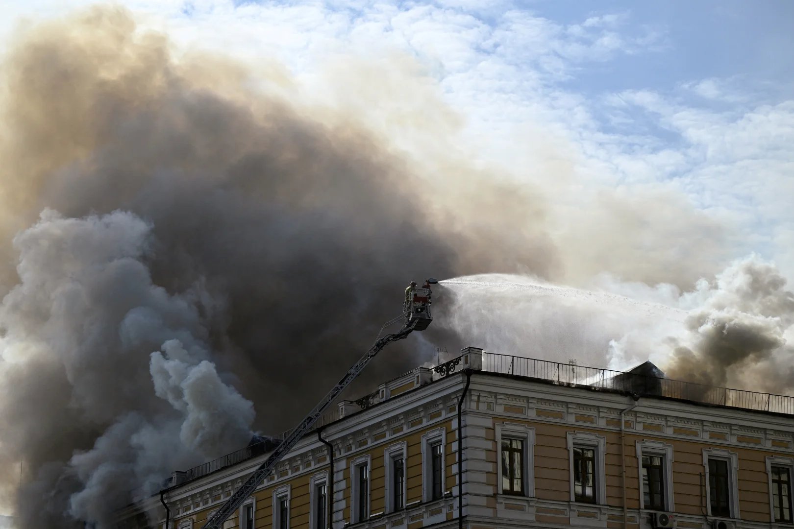 Russia Plans to Cut Cities Off from Power, Heat in Winter