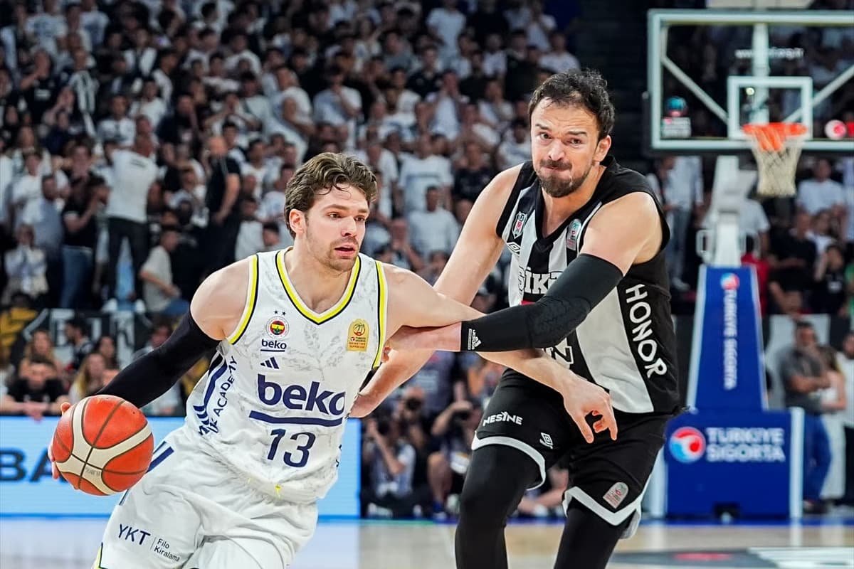 Basketbol Süper Ligi final serisinde Fenerbahçe öne geçti
