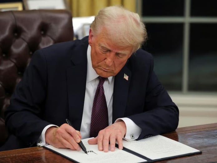 Trump Savunma Bakanlığı'nı Savaş Bakanlığı yapan kararı imzalayacak