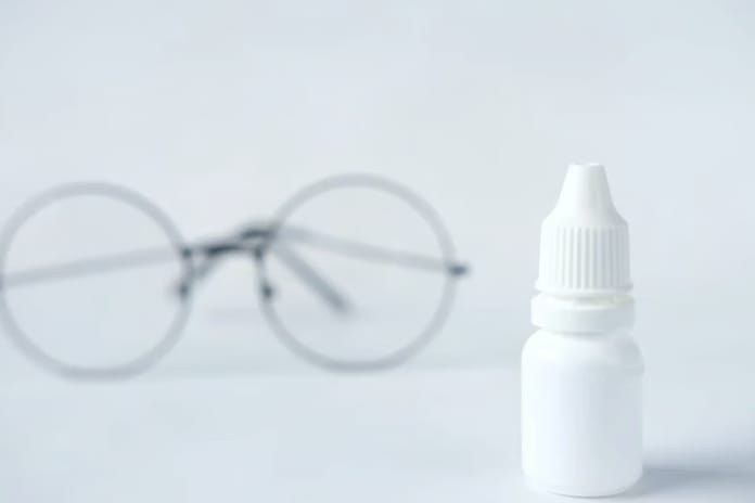 Göz damlası orucu bozar mı? Diyanet bilgileriyle göze damla damlatmak orucu bozuyor mu?