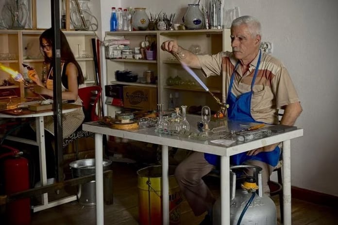 2 bin yıllık gözyaşı şişelerini yeniliyor: Sadakatin göstergesiydi