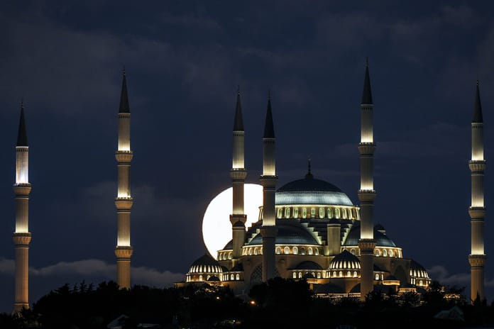 21 Kasım Cuma Hutbesi | Diyanet ile 21 Kasım Cuma Hutbesi konusu nedir, yayınlandı mı?