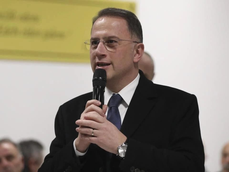 Murat Çalık CHP'de kalacağını açıkladı