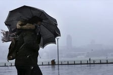 Sağanak ve fırtına geliyor, denizlere girmek yasaklandı