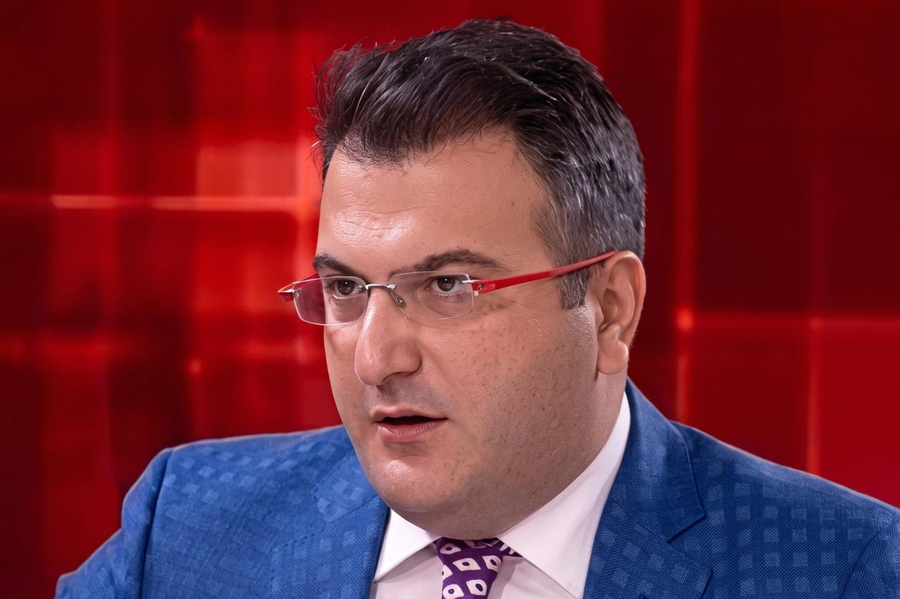 Cem Küçük’ün hesaplarında milyonluk para trafiği