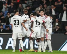 Beşiktaş, 3 puanı 90+7'de kurtardı: Başakşehir'in serisi bozuldu