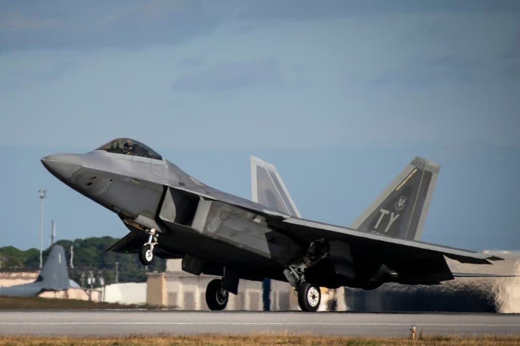 F-22’lere yeni modernizasyon hamlesi