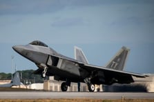 Lockheed Martin, en eski F-22 Raptor’lar için modernizasyon planlarını genişletiyor
