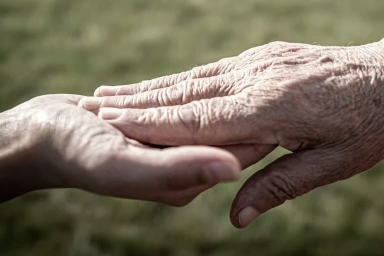 Uzmanlardan longevity reçetesi: Sağlıklı yaşlanmanın 7 altın kuralı açıklandı