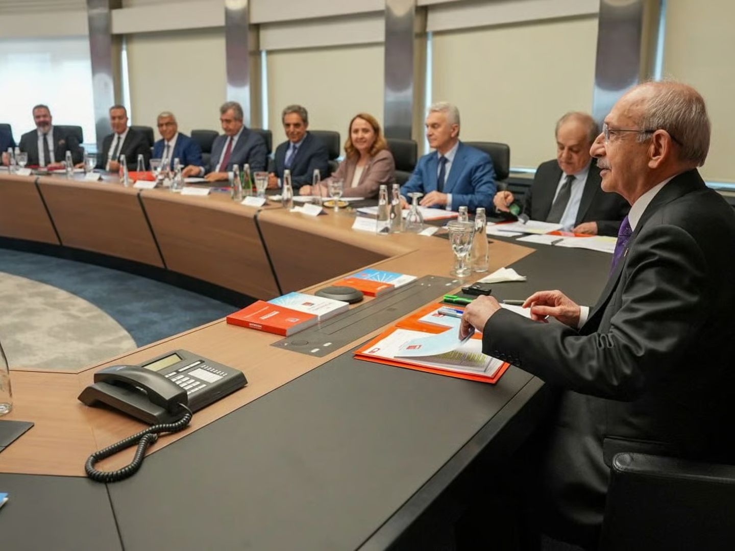 CHP MYK'sı yarın toplanıyor! Yeni görevden almalar gelebilir