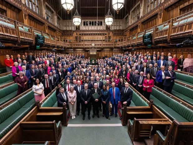 İngiliz İstihbaratı parlamenterleri Çin'in casusluk girişimlerine karşı uyardı