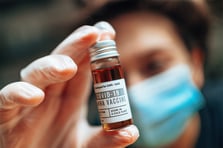 ABD Gıda ve İlaç Dairesi 'nden mRNA aşılarında yeni uyarı etiketi bulundurulması talimatı