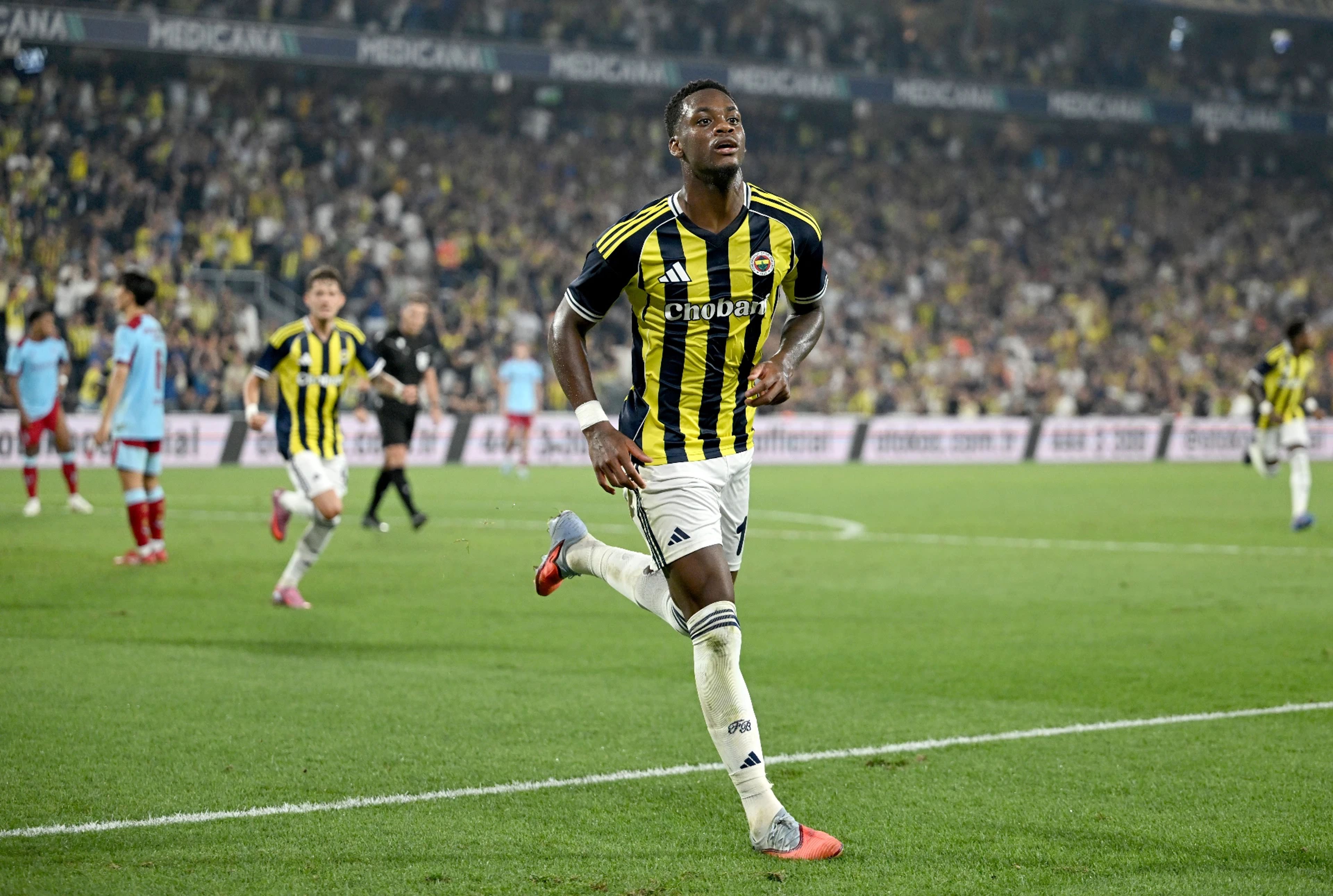 Al Nassr’a sunulan "Osimhen modeli"