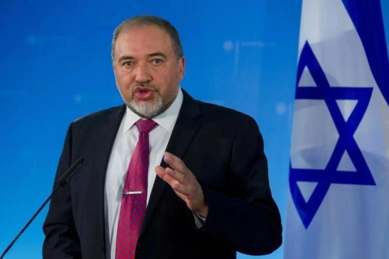 Liberman’dan Batı Şeria’da İsraillinin öldüğü saldırının ardından Filistinli köyünün yıkılması çağrısı
