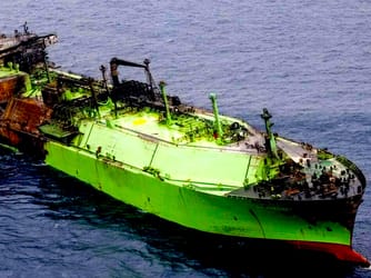 Libya Tows Damaged Russian LNG Tanker Drifting to its Coast