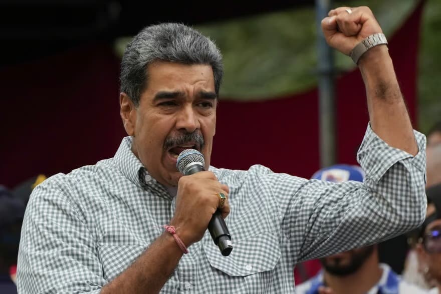 ABD'nin tehdit ettiği Venezuela'da Maduro'dan 4,5 milyon milise çağrı