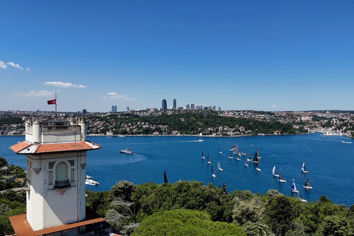 "Yelkenler Fora!" | 55. Deniz Kuvvetleri yat yarışı İstanbul'dan start aldı
