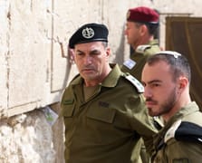 İsrail Genelkurmay Başkanı Suriye'ye saldırı planını onayladı