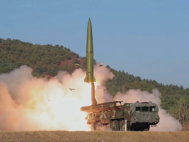 Kuzey Kore Rusya'ya yüzlerce balistik füze gönderiyor