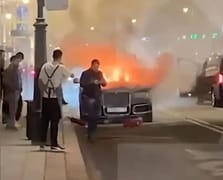 Rusya Devlet Başkanı Putin'in limuzininde patlama yaşandı