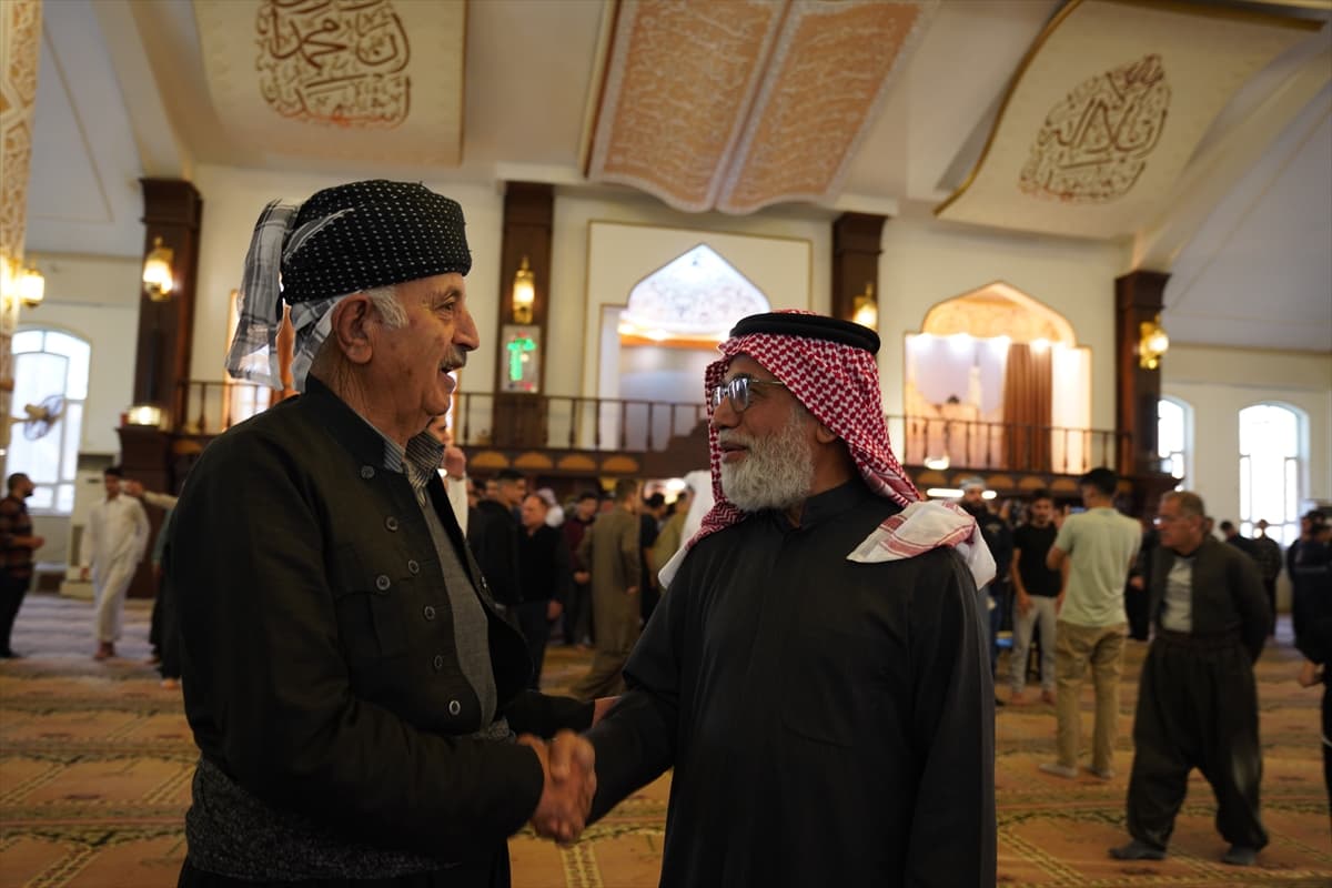 İslam Dünyası Ramazan Bayramı'nı kutluyor