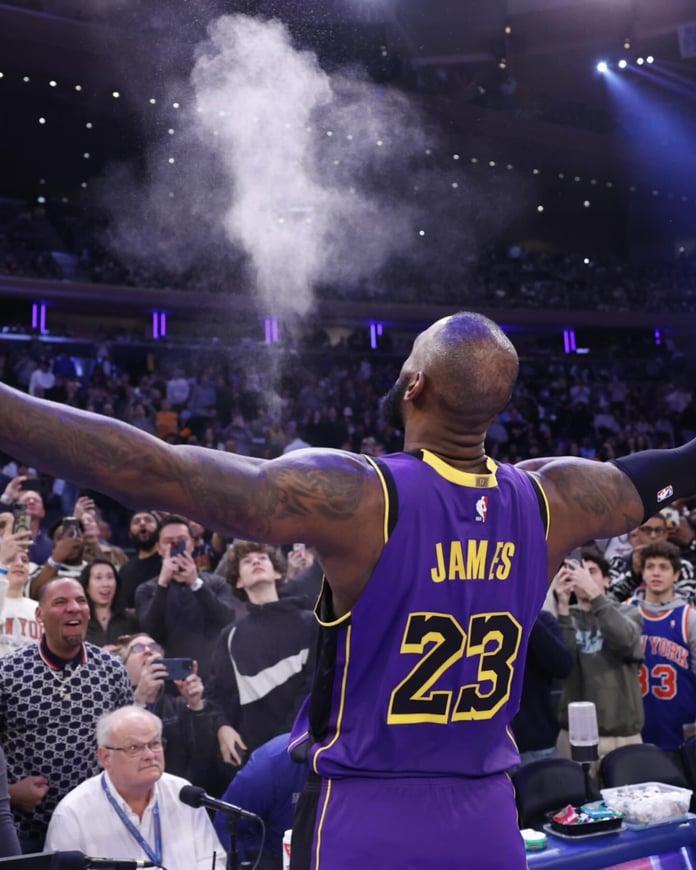 LeBron James’ten tarihi başarı