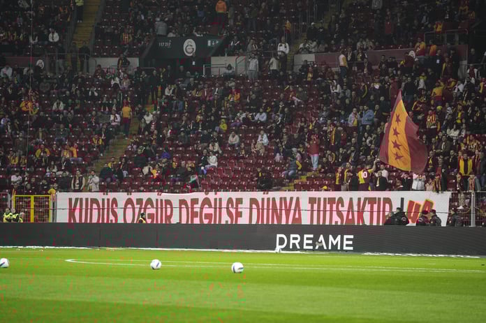 Rams Park'tan dünyaya mesaj