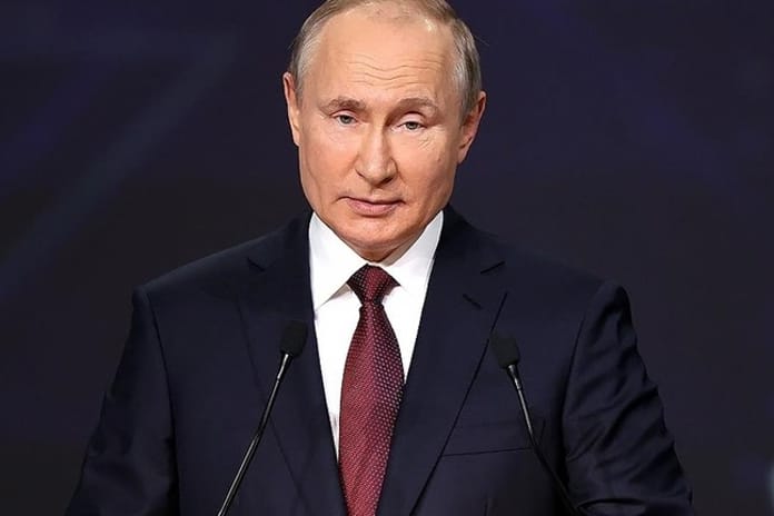 Putin'den Avrupa'ya Grönland uyarısı