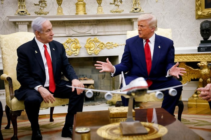 İsrail basını: Trump Netanyahu'yu küçük düşürdü