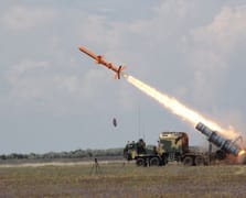 Zelensky Ukrayna'nın yeni seyir füzesini tanıttı