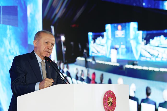 Cumhurbaşkanı Erdoğan: Türkiye kendi haberleşme uydusunu üretebilen 11 ülkeden biri